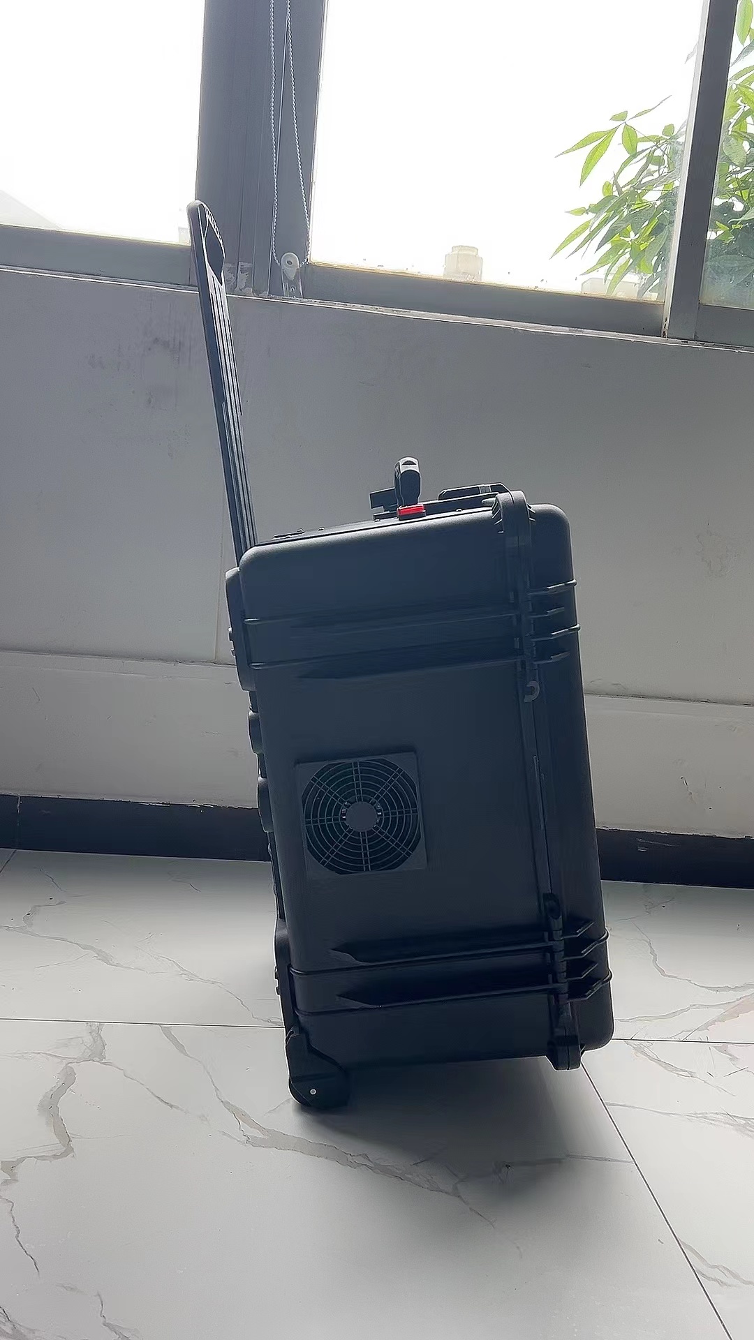  崇明手拉箱型移动通信干扰器